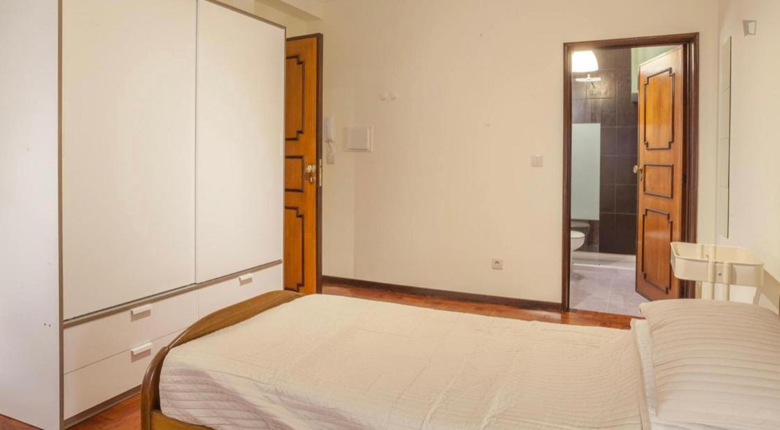 Residencia Laranjeira Hostel Порто Екстериор снимка
