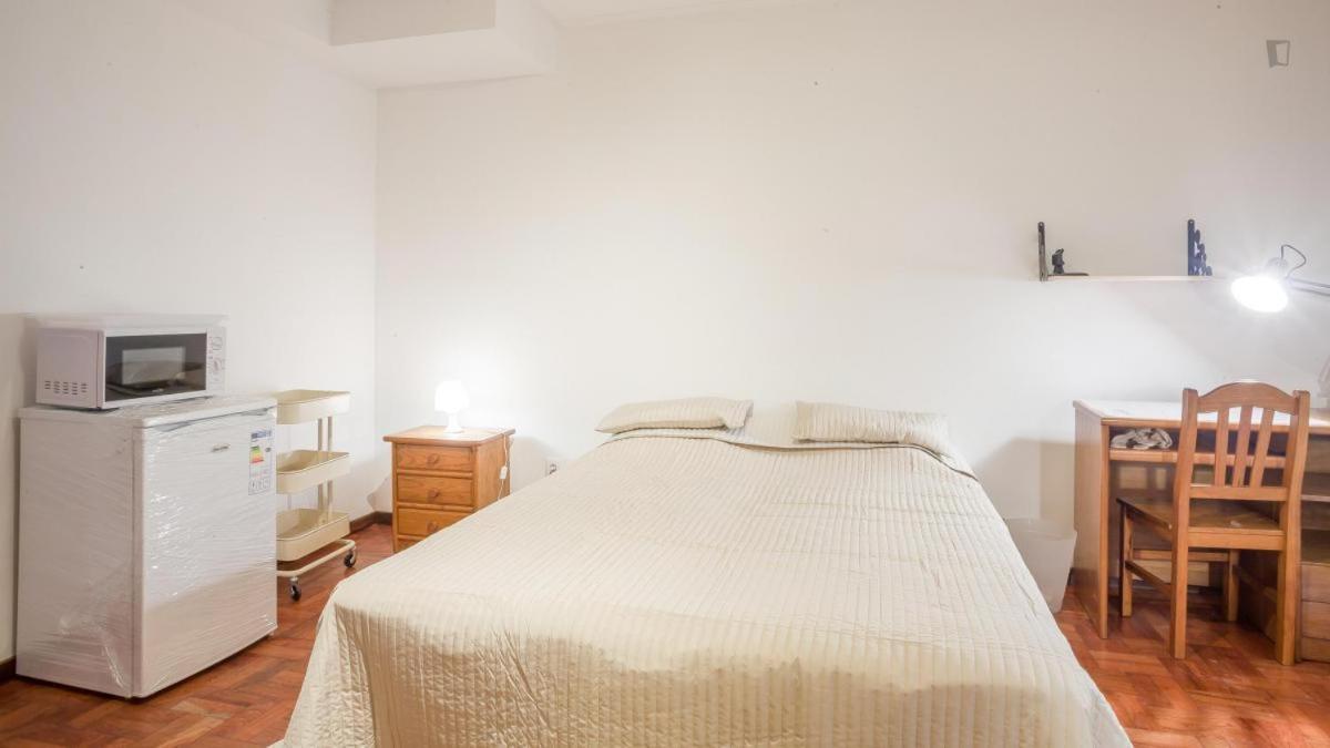 Residencia Laranjeira Hostel Порто Екстериор снимка