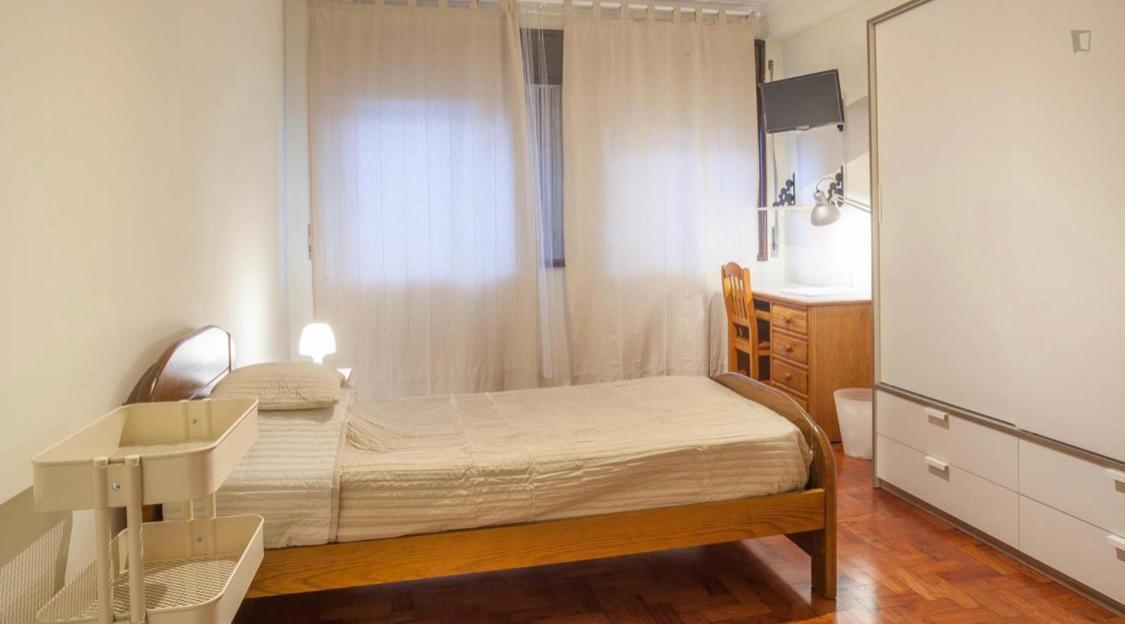 Residencia Laranjeira Hostel Порто Екстериор снимка