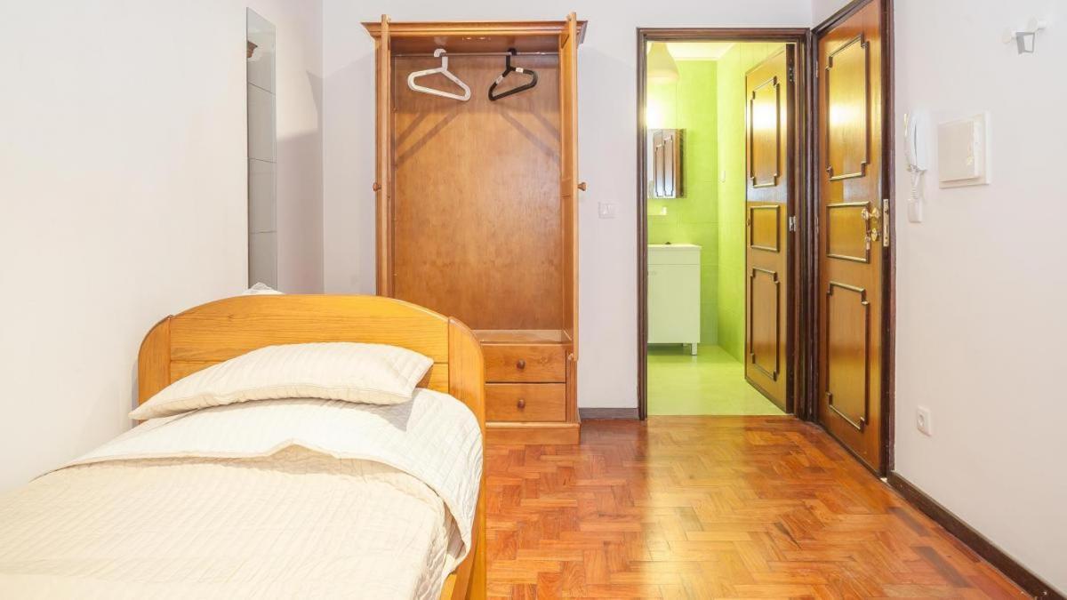 Residencia Laranjeira Hostel Порто Екстериор снимка