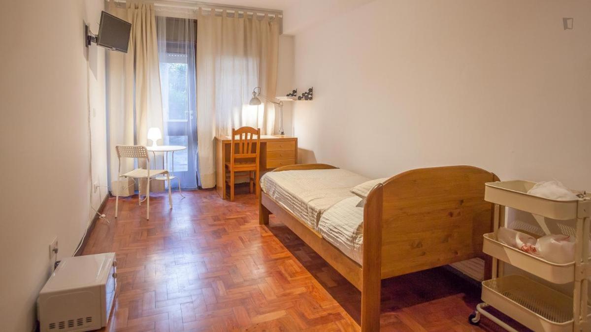 Residencia Laranjeira Hostel Порто Екстериор снимка